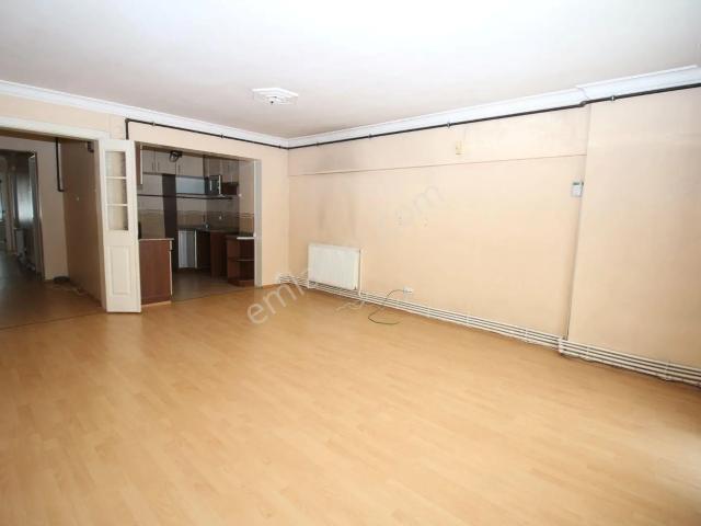 Esenyalı Mah. Doğalgazlı Yüksek Giriş Açık Mutfak 3+1