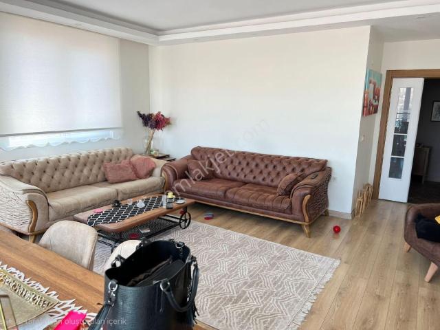 Esenyurt Yeşilkent Satılık 3+1 Daire Site İçi