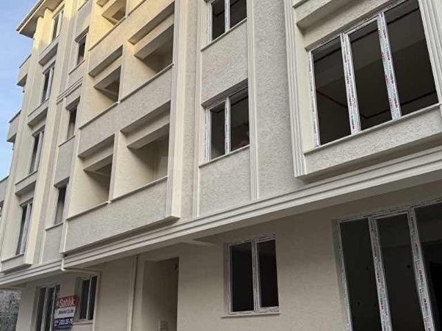ESENYURT YENİKENT MAH. 2+1 GİRİŞ KAT SATILIK DAİRE