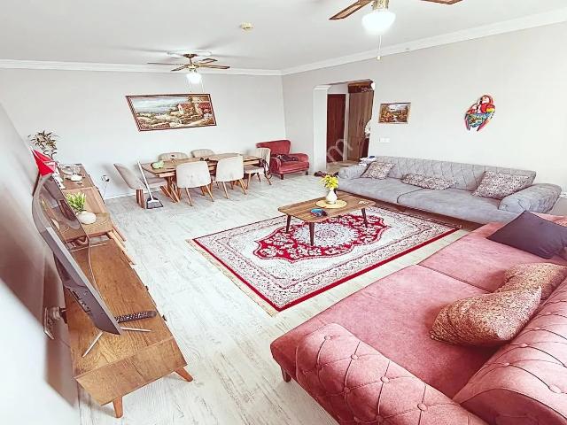 Esenyurt Akevler Mahallesinde 28. Kat Şehir Manzaralı 2+1 Satılık Daire