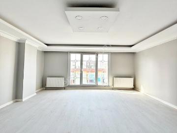 Esenyurt Bağlarçeşme Caddesi 2+1 Ara Kat 90m2 20.000 Tl