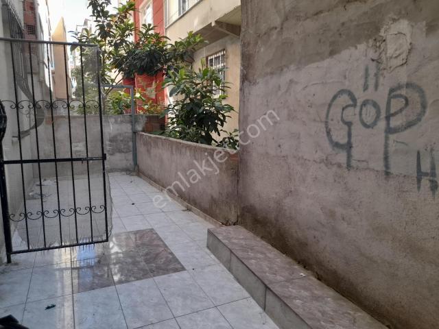 Esenyurt Battalgazi 'de Bahçeli Yarı Bodrum 2+1
