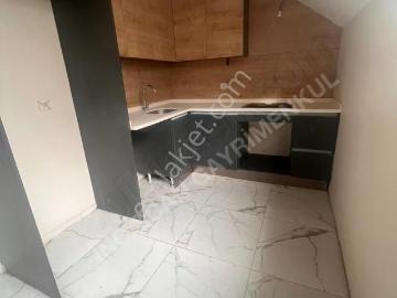 Esenyurt Güzelyurt'ta Metrobüse 1.5+1 Bahçe Katı Kiralık Daire