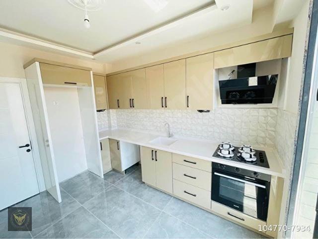 ESENYURT GÜZELYURT MAH MARMARA PARK AVM'YE METROBÜSE YÜRÜME MESAFESİ'NDE 2+1 DAİREMİZ