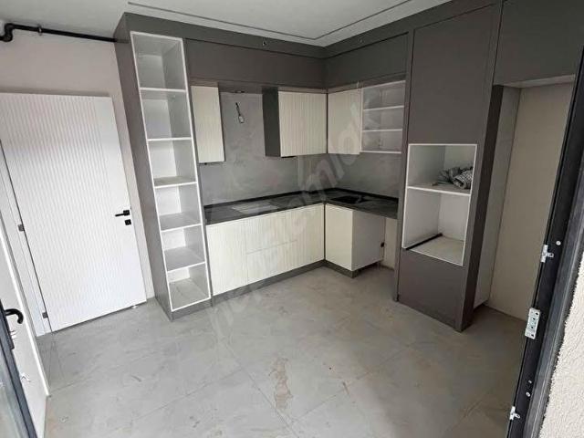 ESENYURT GÜZELYURT MAHALESİNDE METROBÜSE YÜRÜME MESAFESİNDE 2+1 DAİREMİZ