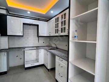 ESENYURT GÜZELYURT MAHALLESİ'NDE YENİ BİNADA ŞIK TASARIMLI 2+1 DAİREMİZ