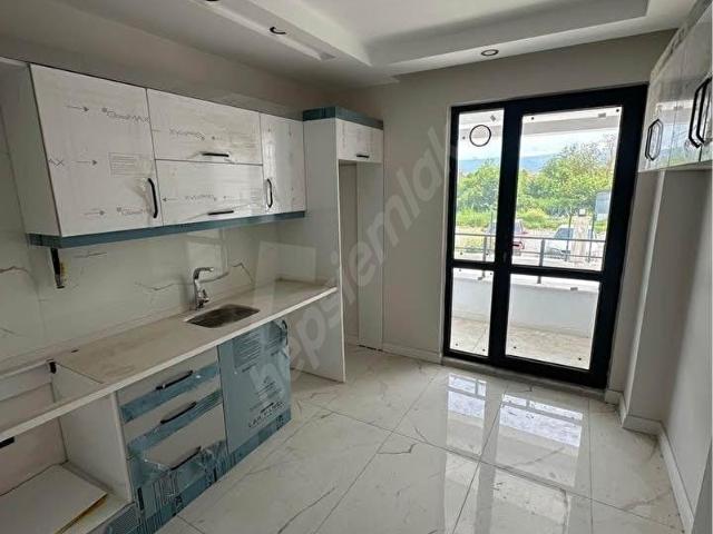 ESENYURT GÜZELYURT MAHALLESİNDE MARMARA PARK AVM YAKIN METROBÜSE YÜRÜME MESAFESİNDE 2+1 DAİREMİZ
