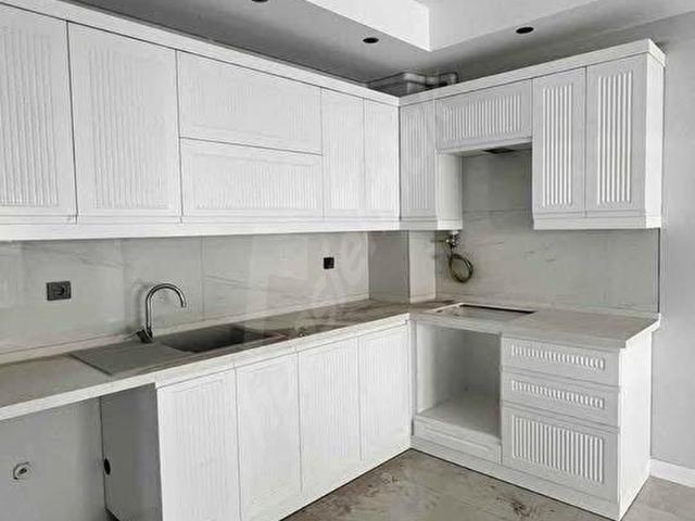 ESENYURT GÜZELYURT MAHALLESİNDE METROBÜSE YÜRÜME MESAFESİNDE MARMARA PARK AVM KOMŞU 3+1 DAİREMİZ