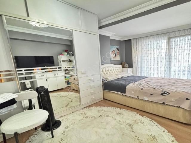 Esenyurt Hürriyet Mah.2+1 110m2 Full Dekorlu Arakat 3.490.000 Tl