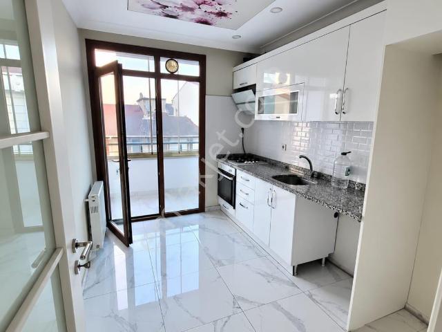 Esenyurt İnönü Mahallesi Kiralık Ara Kat