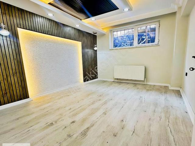 Esenyurt İstiklal Mah 2+1 Ful Dekorlu Giriş Emsali 1.900.000 Tl