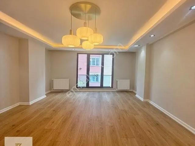 Esenyurt İstiklal Mah 2+1 110m2 Balkonlu Yüksek Giriş 3.300.000