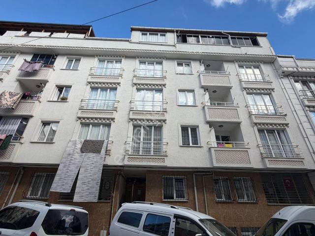 Esenyurt Kıraç Necip Fazıl Kısakürek Mahallesi 3+1 Yüksek Giriş Balkonlu Arka Cephe Kiralık Boş Dair