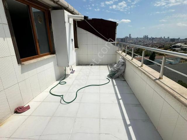 Esenyurt Kıraç Osmangazi Muhacir Mahallesi 1+1 Kiralık Daire Teraslı Çatı Katı Esen Caddesinde