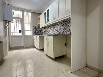 Esenyurt Kıraç Atatürk Mahallesi 3+1 Kiralık Boş Daire Bahçeli Bahçe Katı Cam Seviyesi Yüksek