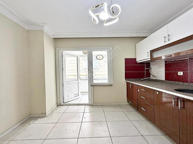 Esenyurt Kıraç Battalgazi Mah. 2.kat 2+1 Ebeveyn Banyolu Daire