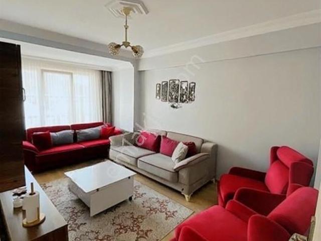 Esenyurt Kuzuyolu Erzurum Kongre Caddesinde Satılık 2 + 1