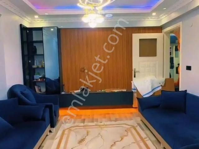 Esenyurt Mehterçeşme'de Eşyalı Cam Balkonlu 2+1 Kiralık