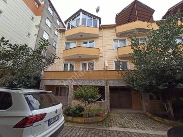 Esenyurt Merkezde Özyurtlar Avm Arkasında 220 M2 Tripleks Villa