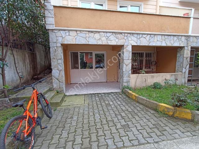 Esenyurt Merkezde Siite İçinde 75 M2 1+1 Kombnili Bahçekatı Ön