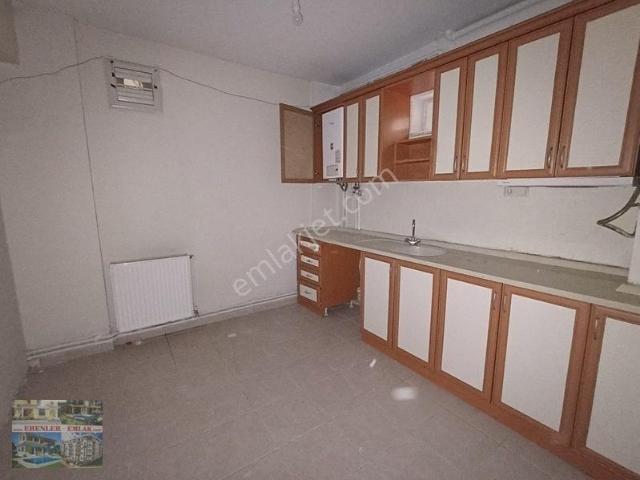 Esenyurt Merkezde, Site İçinde 75m² 1+1 Bahçe Katı Kiralık Daire