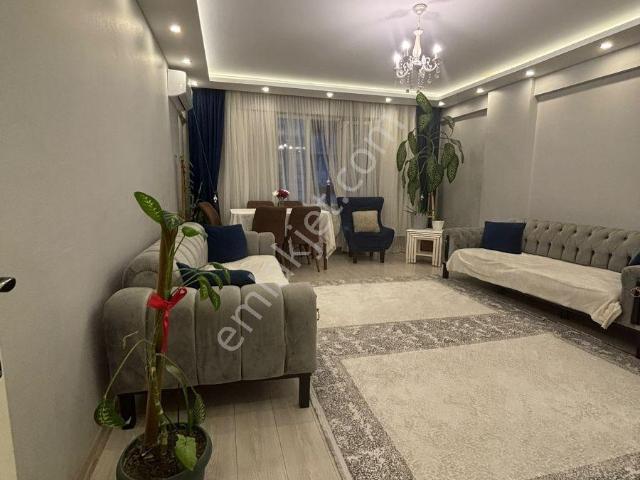 Esenyurt Meydanda Satılık Geniş Dubleks Daire