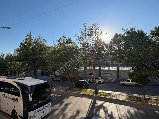 Esenyurt Nikah Sarayı Karşısında 3+1 Kiralık Daire