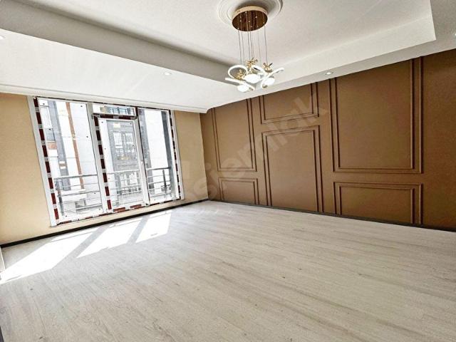 ESENYURT ÖRNEK MAHALLESİ 2+1 CADDEYE YAKIN SIFIR SATILIK DAİRE