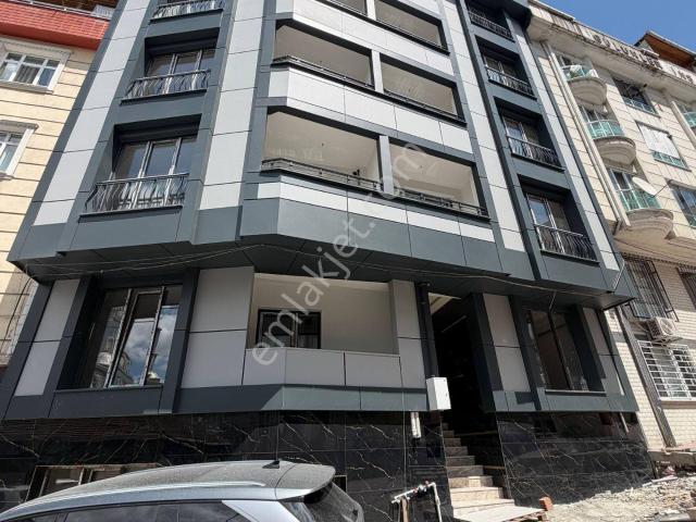 Esenyurt Pınar Mahallesi 2+1 3.kat Acil Kiralık Sıfır Boş Daire Hastaneye Yakın Asansörlü Balkonlu