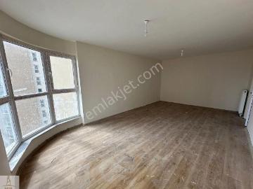 Esenyurt S Tower’da Kiralık 3+1 Daire