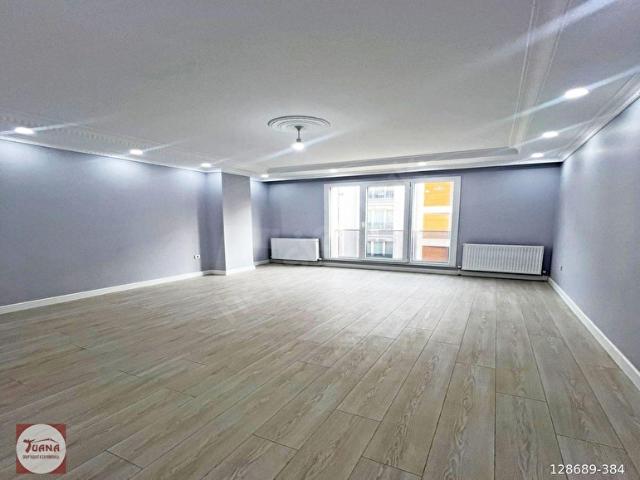 ESENYURT SAADETDERE MAHALESİ BALKONLU 3+1 SATILIK LÜX DAİRE