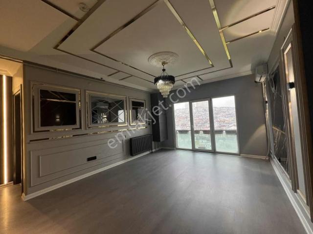 Esenyurt Site İçi Metrobüse Yakın Satılık 1+1 Dekorlu Daire