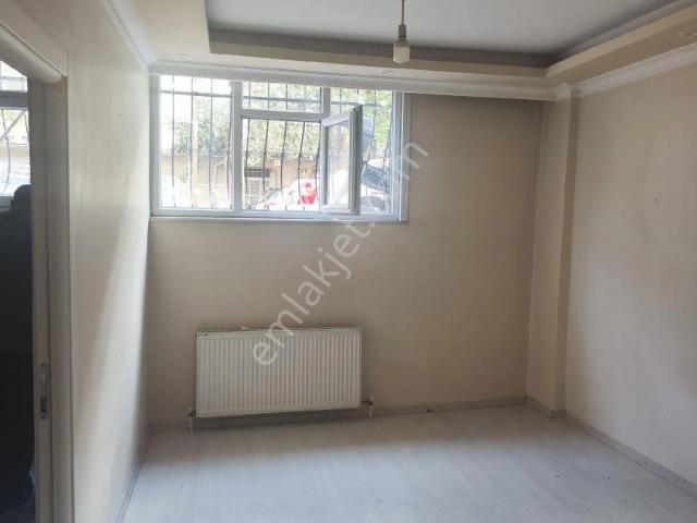 Esenyurt Sultaniye Mahallesi 617 Sokak No 24 Bahçe Katı 2+1