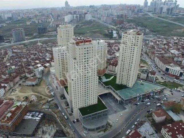 Esenyurt'da Star Towers Sitesinde Geniş Kapalı Mutfaklı 1+1 Kiralık Daire