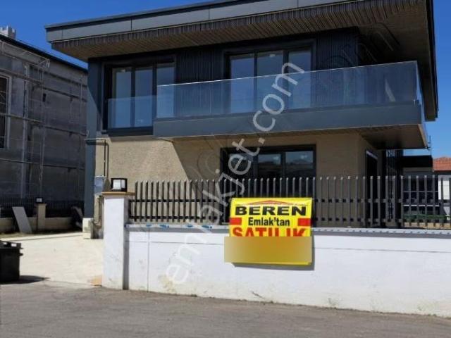 Esenyurt'da Satılık Lüks Villa