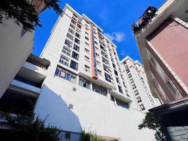 Eser Park Sitesinden Metroya Çok Yakın 4+1 Kiralık Daire