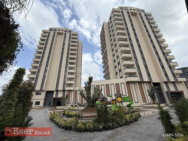 ESERDEN EN OZEL PROJEDE EMSALSİZ GENİSLİk 4+1 BULVAR ÜSTÜ