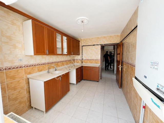 Esertepe 301. Cadde Yakını 3+1 Katta Masrafsız Kiralık Daire
