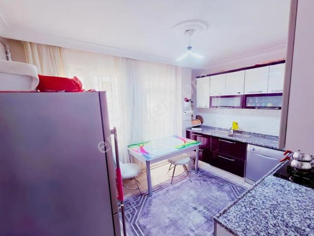 Esertepe'de Çambaşı Cadde Dibi Düz Giriş Full Yapılı 3+1 Daire