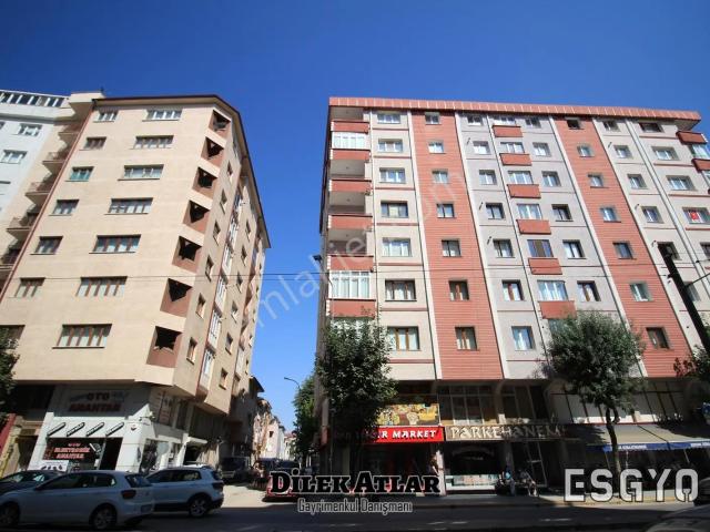 [esgyo] Dan Atalar Caddesinde 3+1 Kiralık Köşe Daire