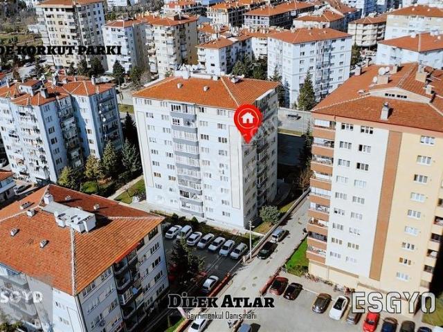 esgyo dan Vişnelik Önçağ Sitesinde Bakımlı Satılık Daire