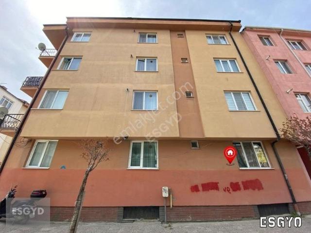 Esgyo'dan Tren Garı Yanı Abonelikleri Açık Eşyalı Kiralık Daire