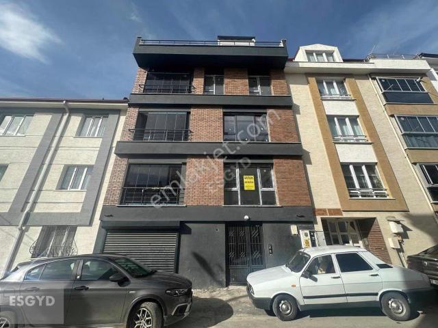 Esgyo'dan Çamlıca Birlik Caddesi'ne Yakın 2+0 Satılık Daire
