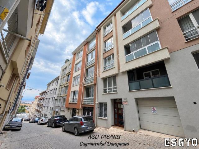 Esgyo'dan Batıkent 1.çağdaş Yakını 3+1 Ara Kat Bakımlı Satılık Daire