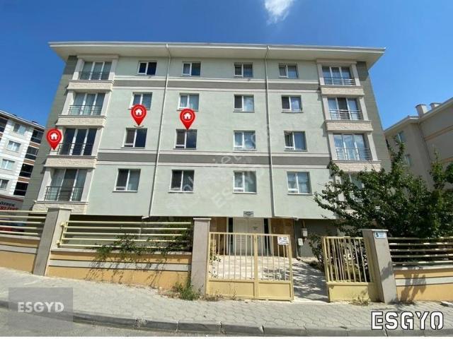 Esgyo'dan Emek Mahallesi Albayrak Blv Yakını Acill Satılık 2+1