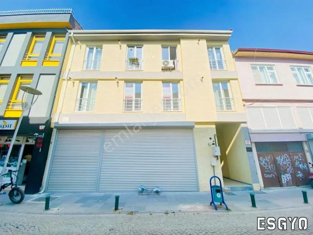 Esgyo'dan Esnaf Sarayı Yakını 2+0 Ayrı Mutfaklı Kiralık Daire