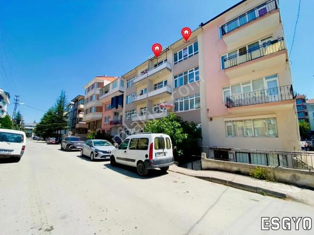 Esgyo'dan K.toprak Mh İller Bankası Karşı Sokağı'nda Kiralık 3+1