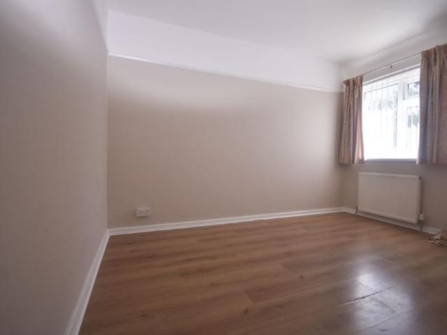 Esher Close, Basingstoke