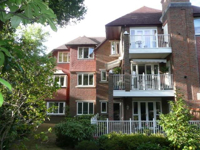 Esher Park Avenue, Esher KT10, 2 bed flat to rent, £2,850 pcm | PrimeLocation