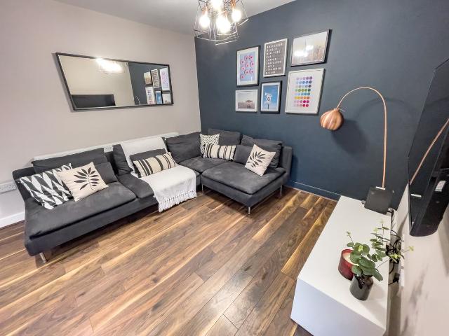 Esher Road L6, 6 bed shared accommodation to rent, £542 pcm | PrimeLocation